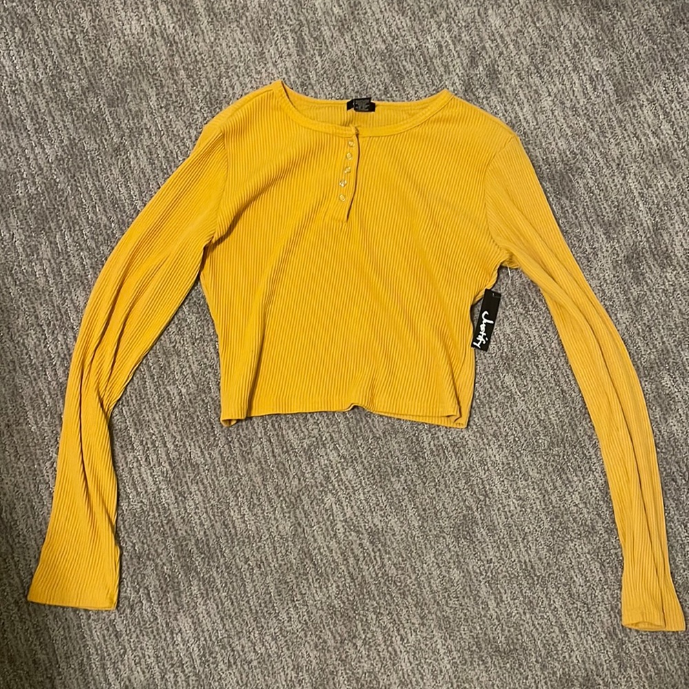 Medium crop top